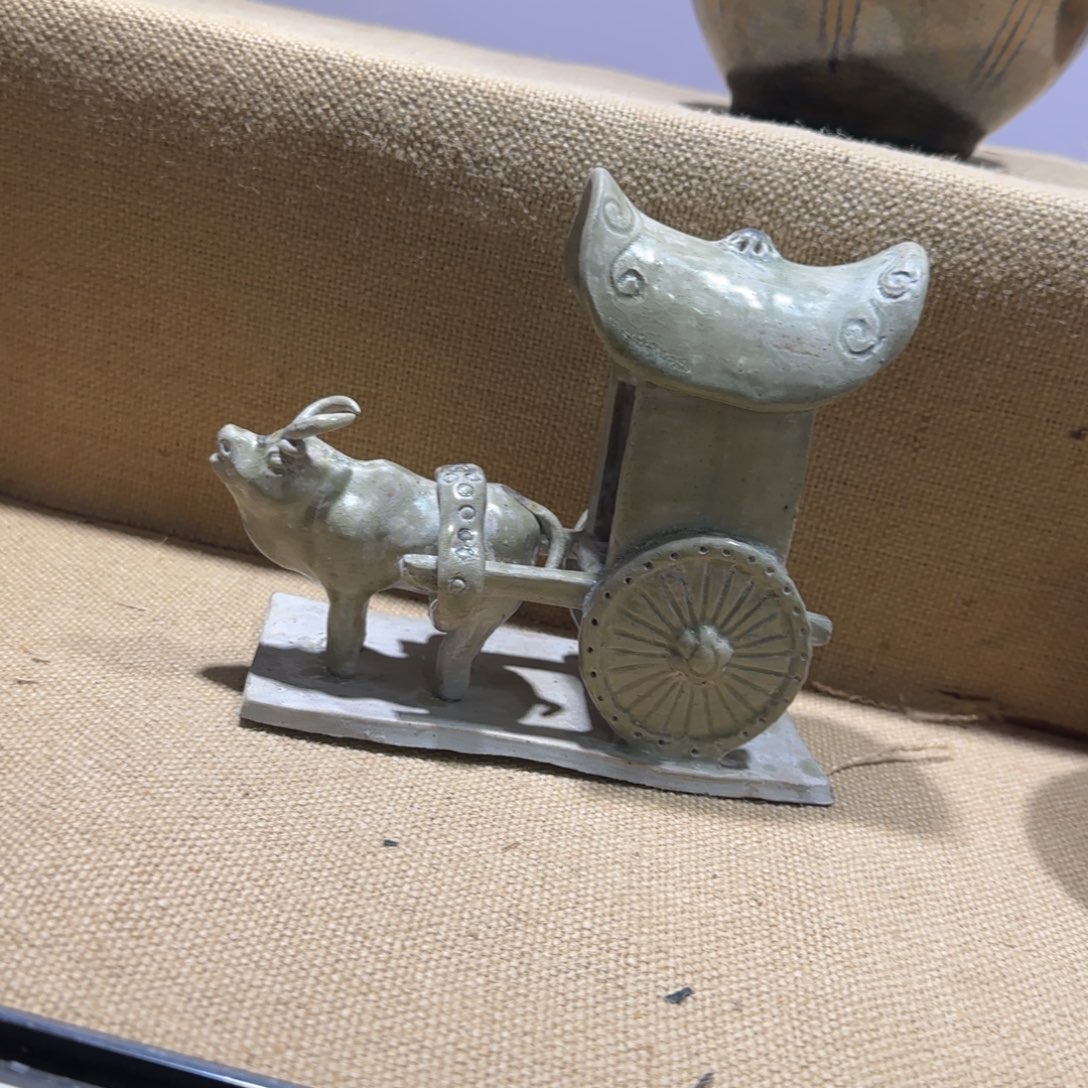 维***c摆件陶东沟。        