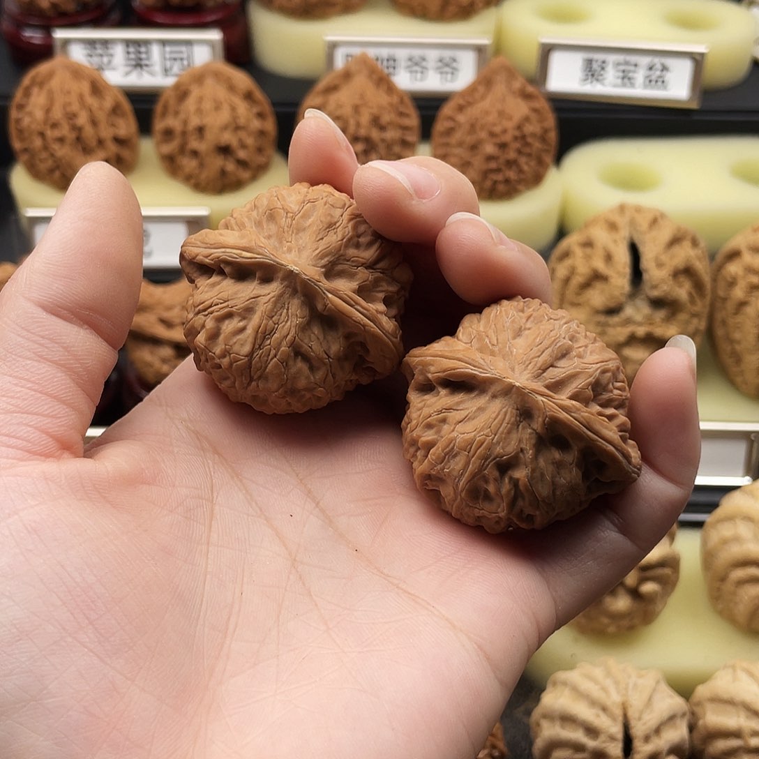 文玩核桃把件宫灯43尺903