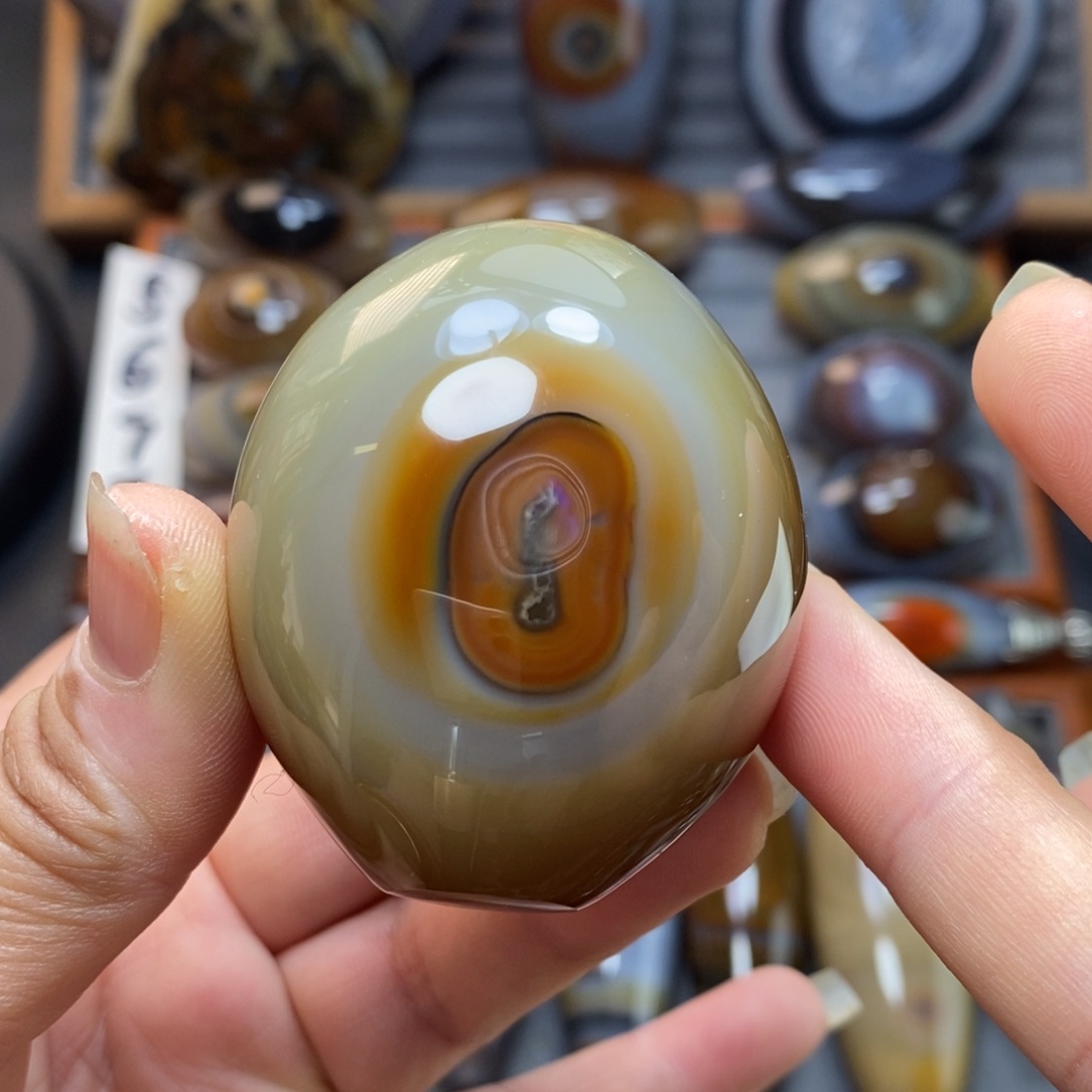 玛瑙/玉髓未镶嵌珠宝奇石