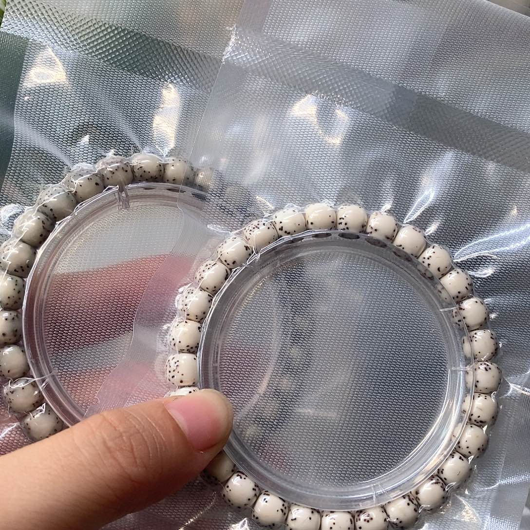 星月菩提吊坠石玉河豚8*7单