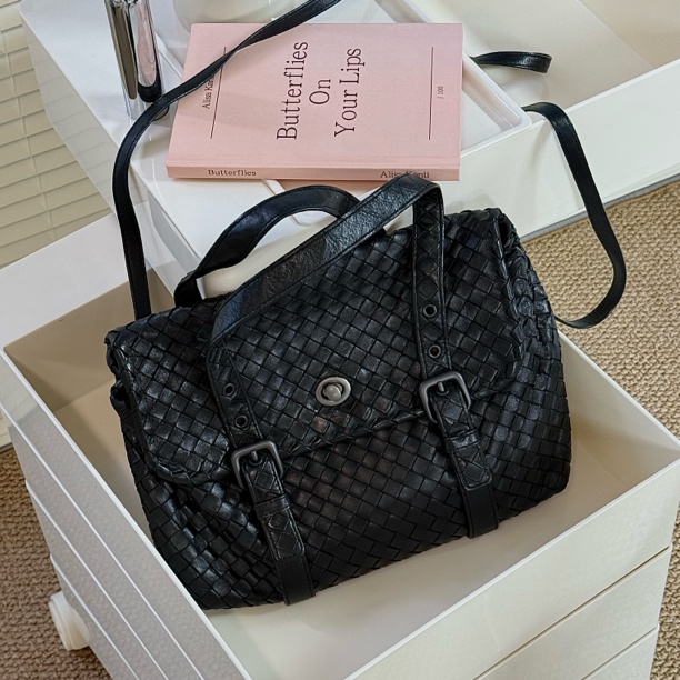 95新 BOTTEGA VENETA/葆蝶家 黑色剑桥小号公文手提斜挎双肩包