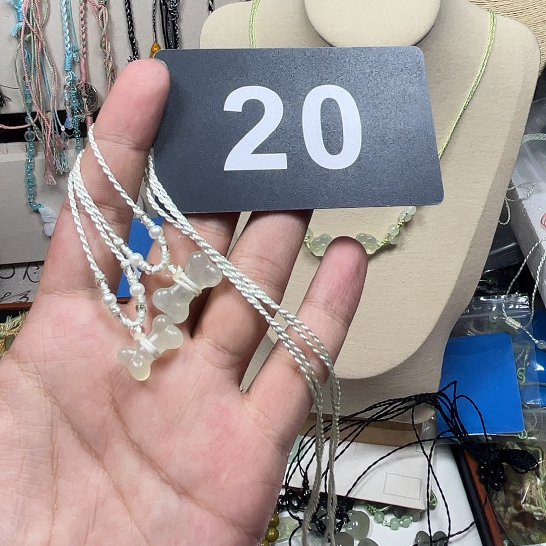 蛇纹石玉合金颈饰