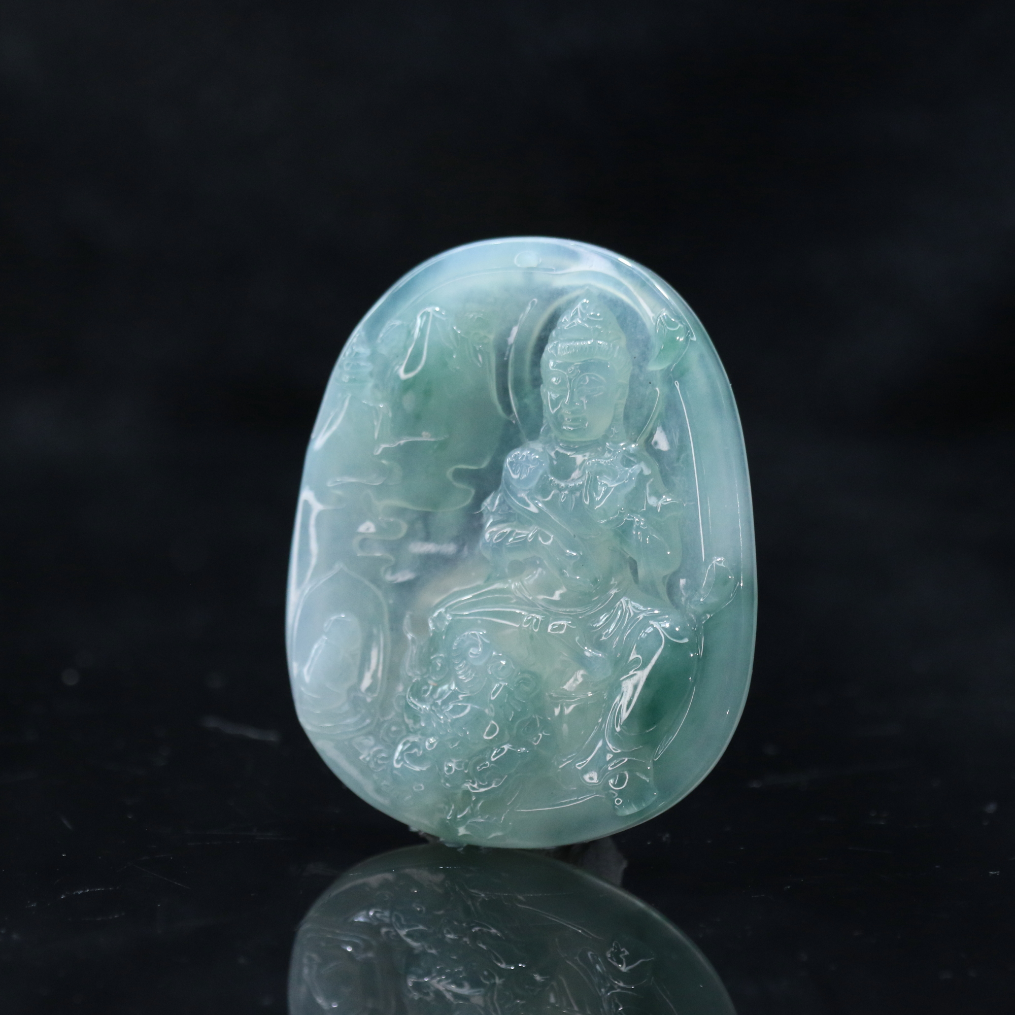 lot13天然缅甸翡翠A货观音/400059/保利厦门拍卖