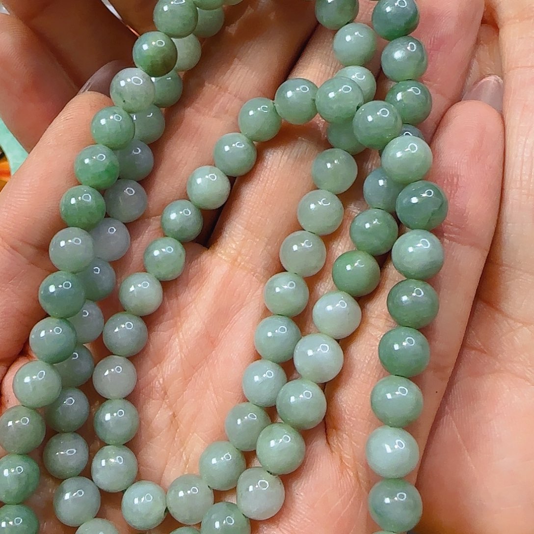 翡翠颈饰未镶嵌翡翠260