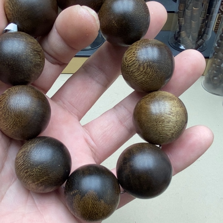 沉香碎屑沉香海南留疤莺歌绿2.5