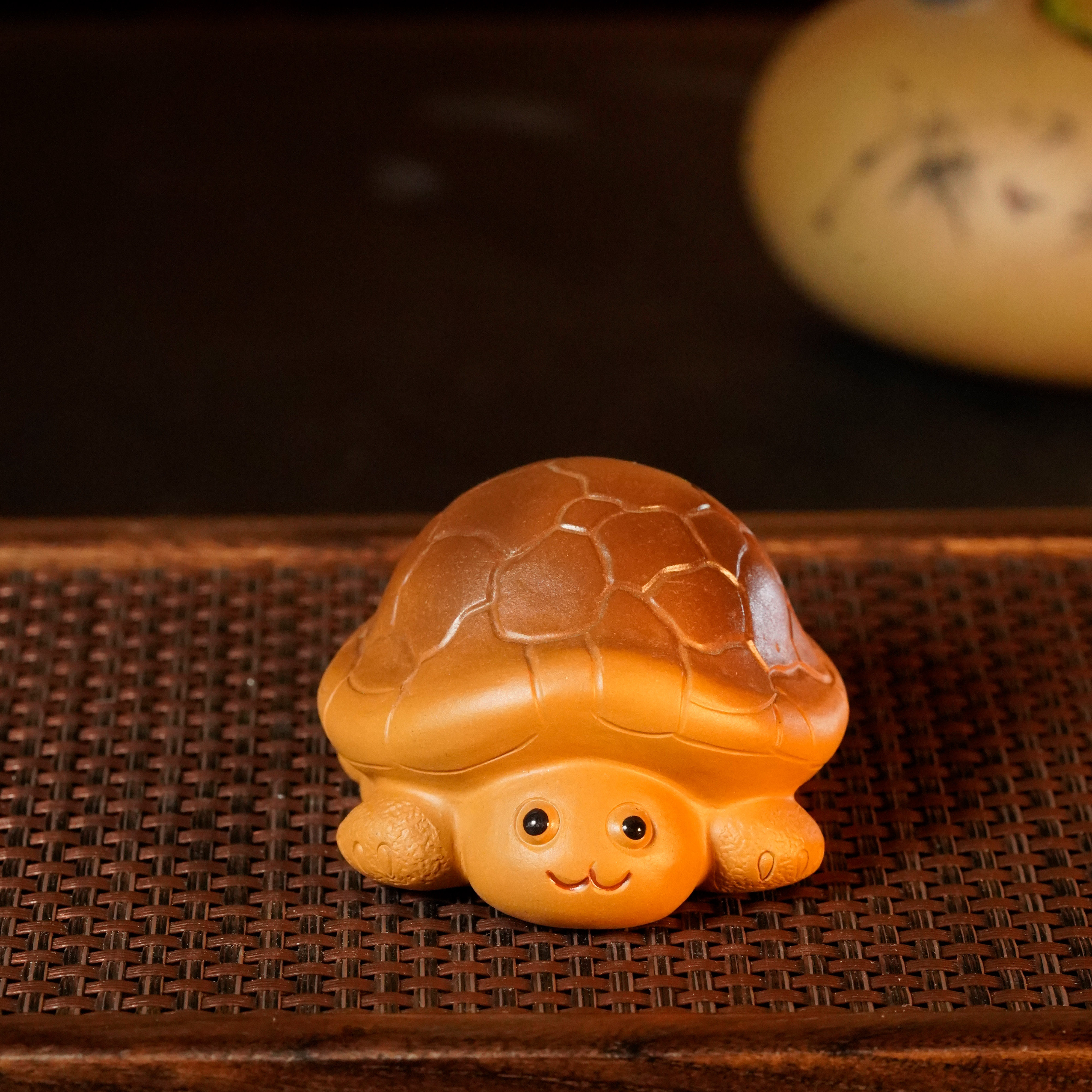 GS12-009  宜兴手工紫砂   小乌龟茶宠