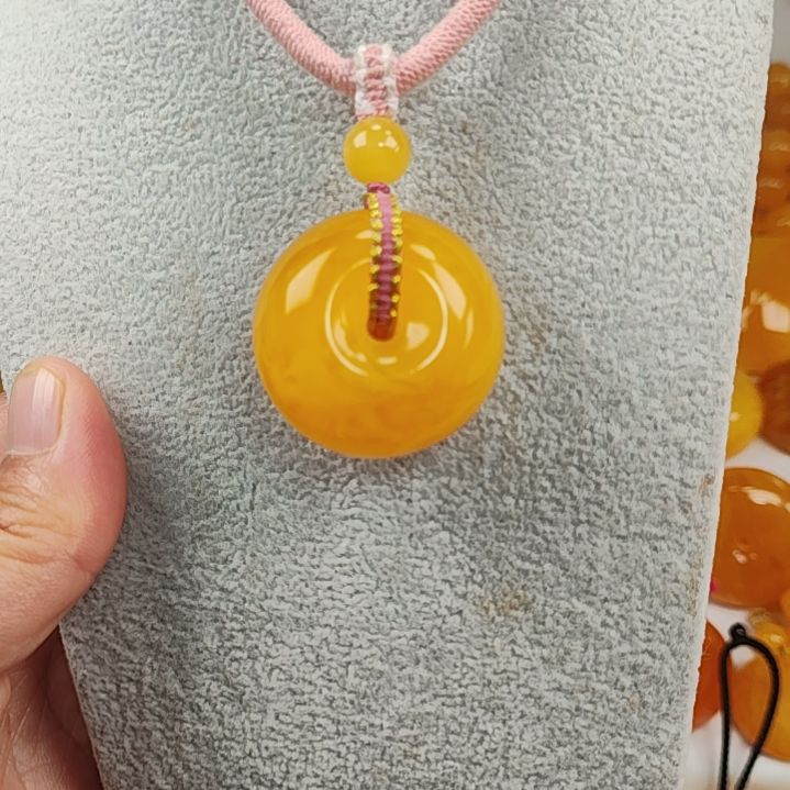 蜜蜡吊坠(赠链)未镶嵌