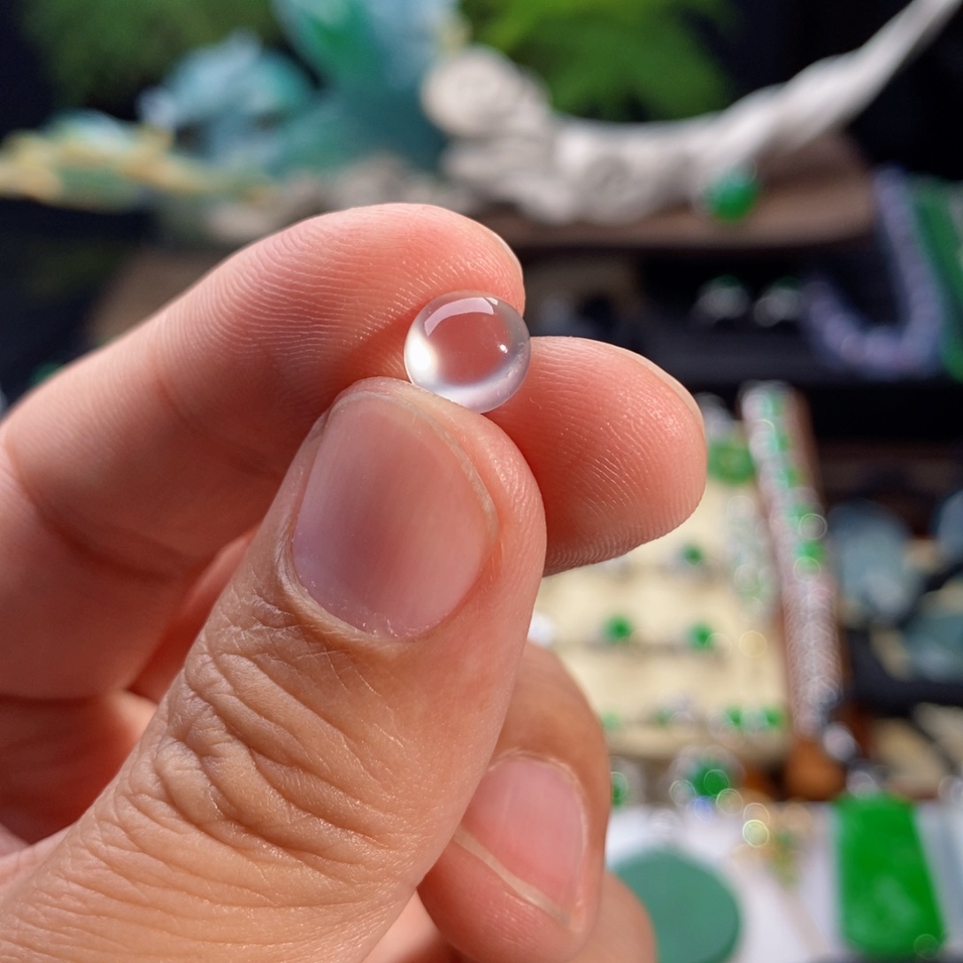 定制翡翠未镶嵌玻璃种蛋面