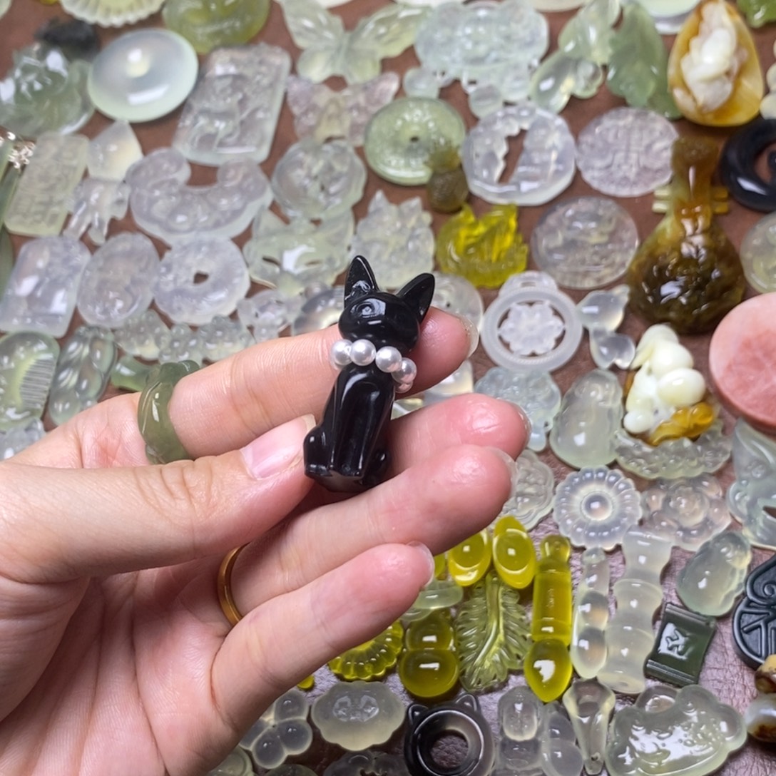 蛇纹石玉合金颈饰