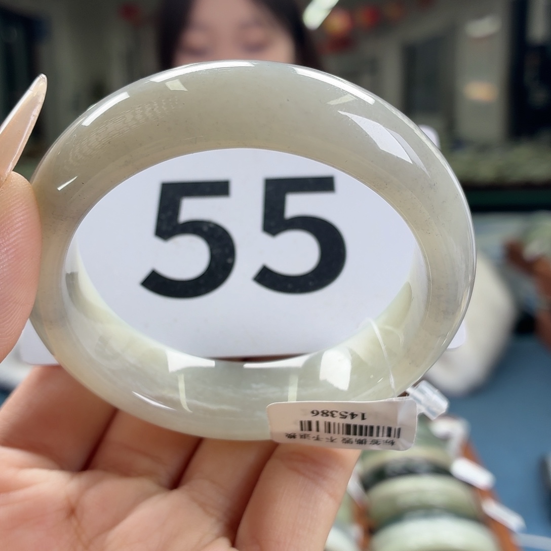 和田玉未镶嵌手镯结构