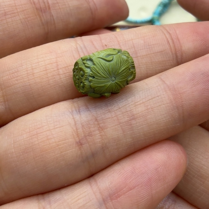 绿松石雕刻未镶嵌