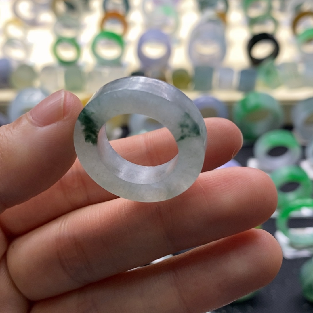 定制翡翠未镶嵌圈口12-17