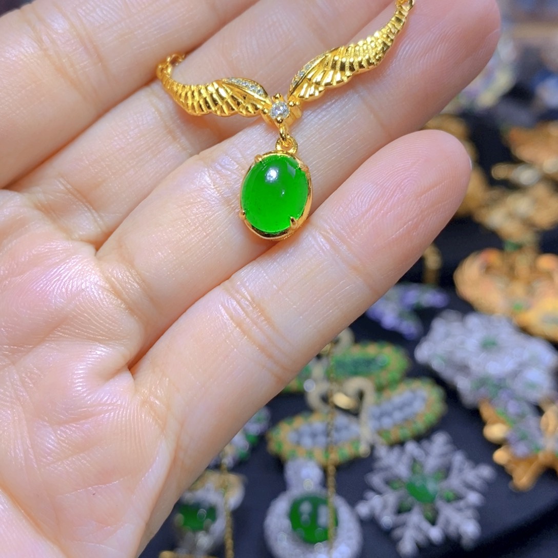 翡翠耳钉银S925镶嵌天然翡翠