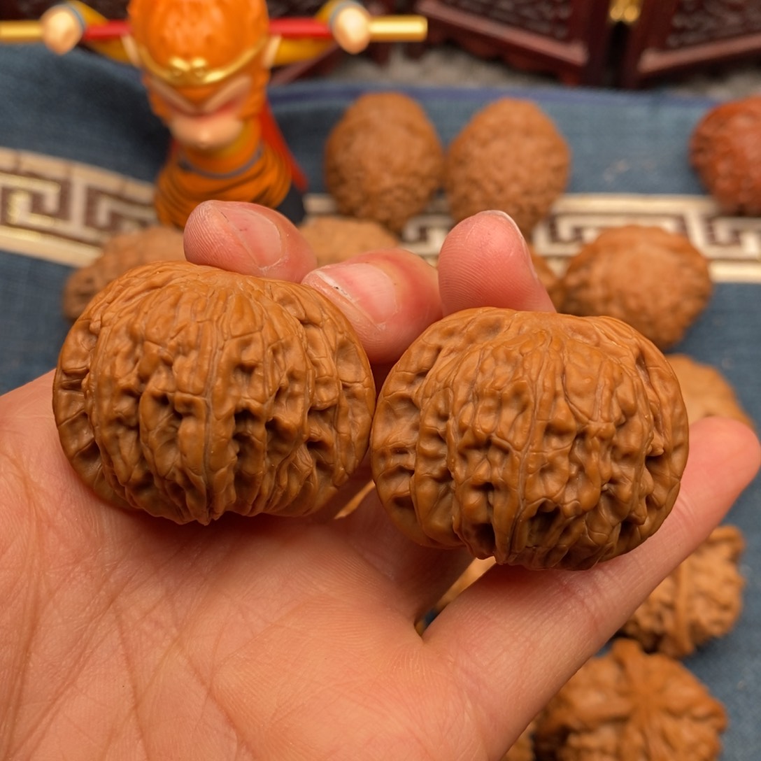 文玩核桃把件37全品正磨
