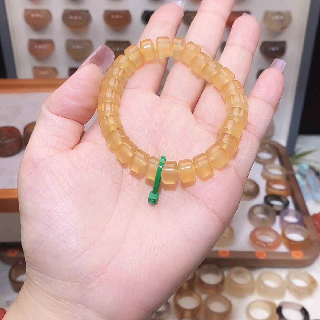小***儿玛瑙/玉髓未镶嵌戒指金手链