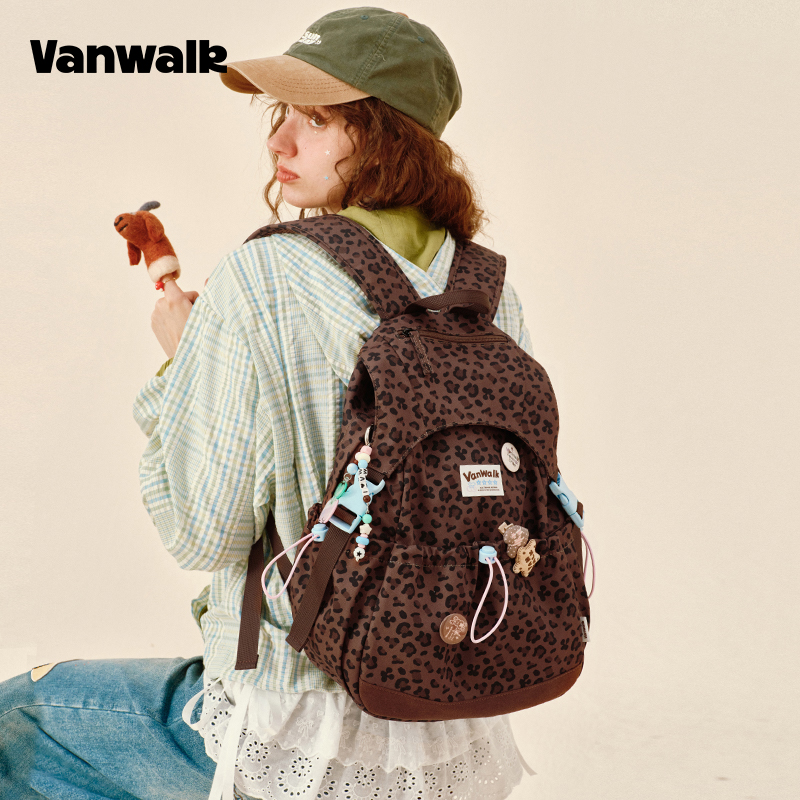 VANWALK 松果部落轻感透气双肩包百搭清新少女风通勤上学书包女