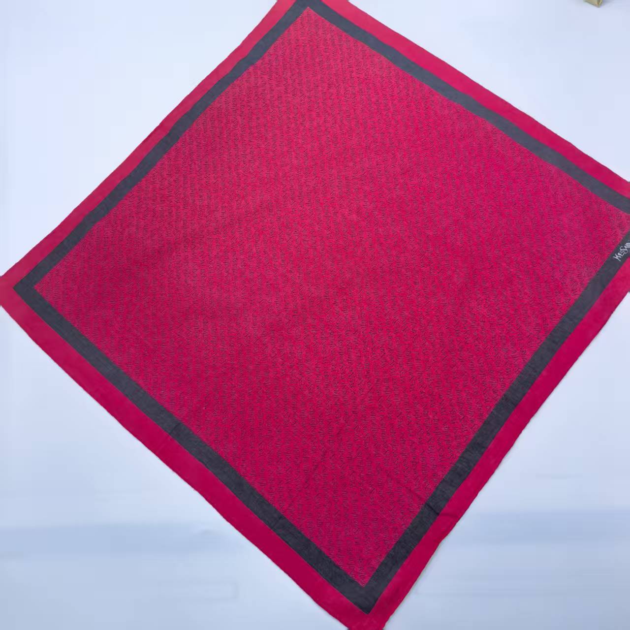 95新 YSL/圣罗兰 海囤/圣罗兰/丝巾/yy13049