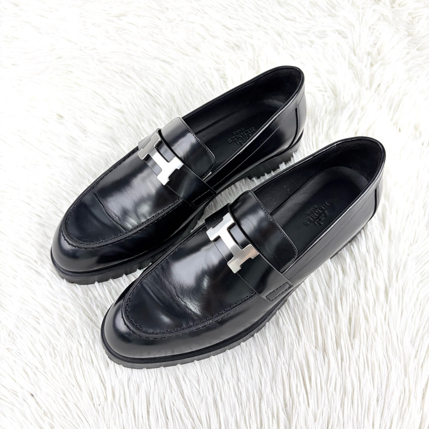 99新 Hermes/爱马仕 黑色牛皮H银扣Faubourg乐福鞋39码原盒 咩