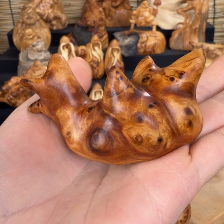 经***纬柏木（崖柏）手把件