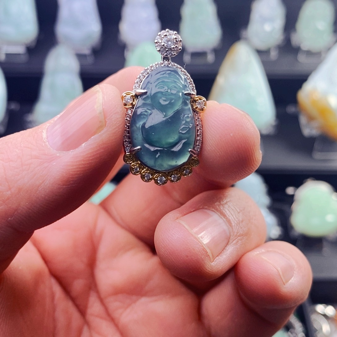 翡翠颈饰未镶嵌翡翠小财神挂件