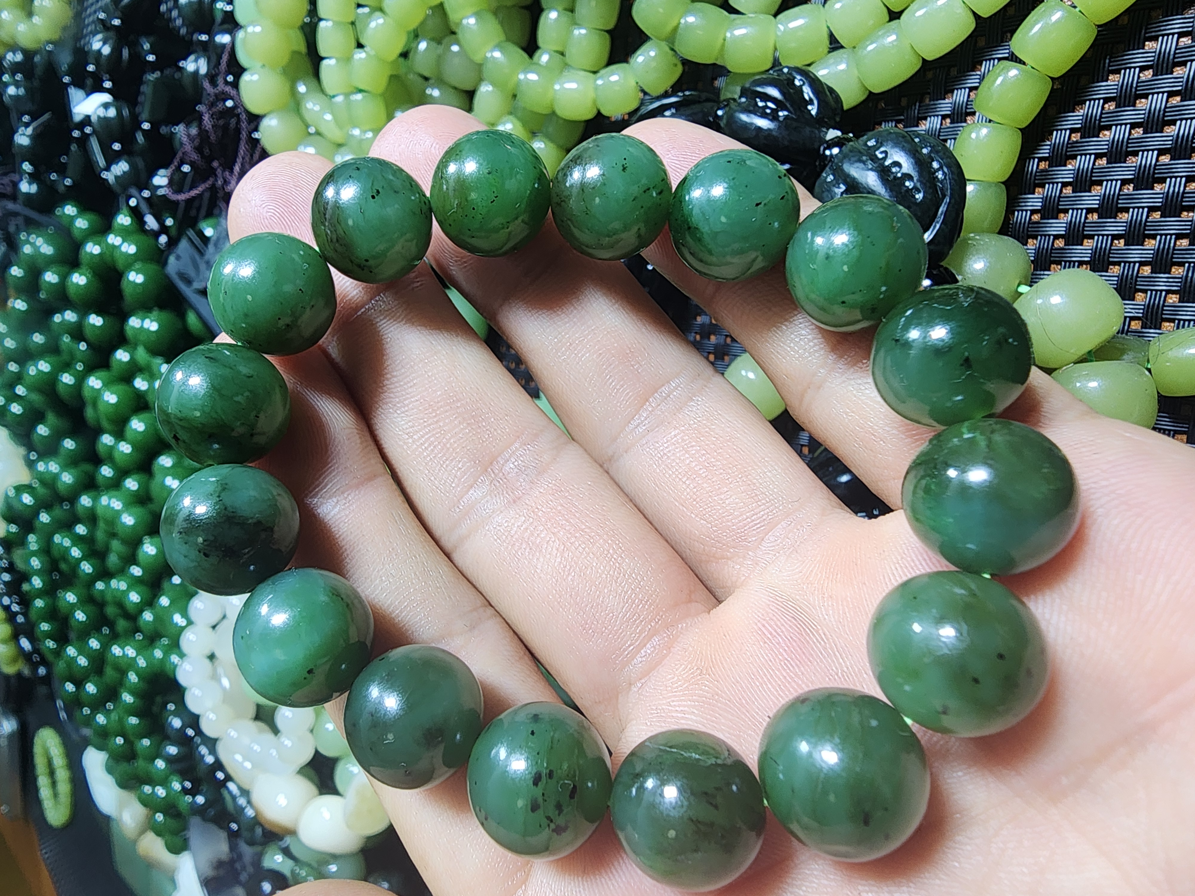 天然和田碧玉绿色