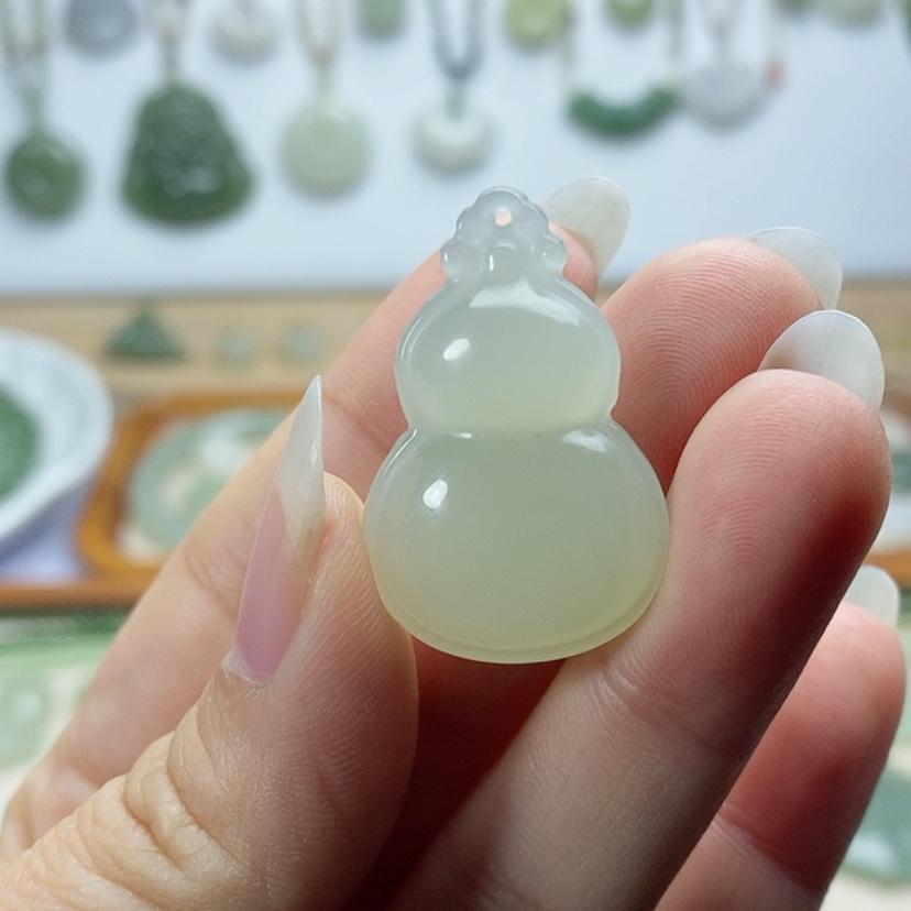 【闪购商品】颈饰未镶嵌和田玉