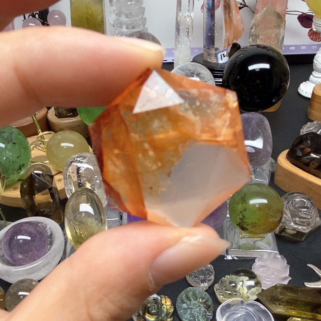 未镶嵌水晶珠宝半成品