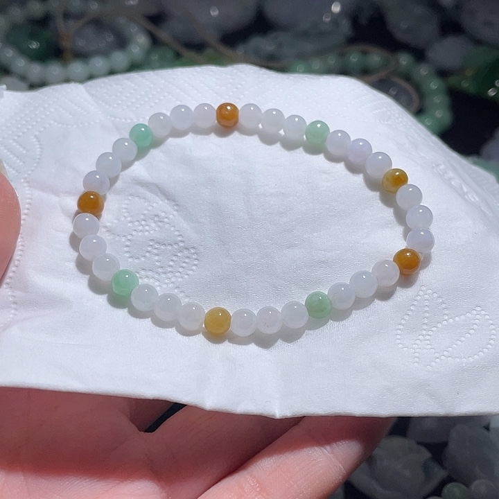 颈饰未镶嵌翡翠小****呀天