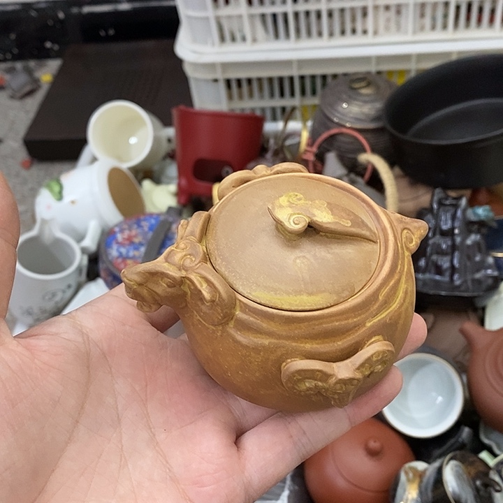陶瓷艺术品及陶瓷壶