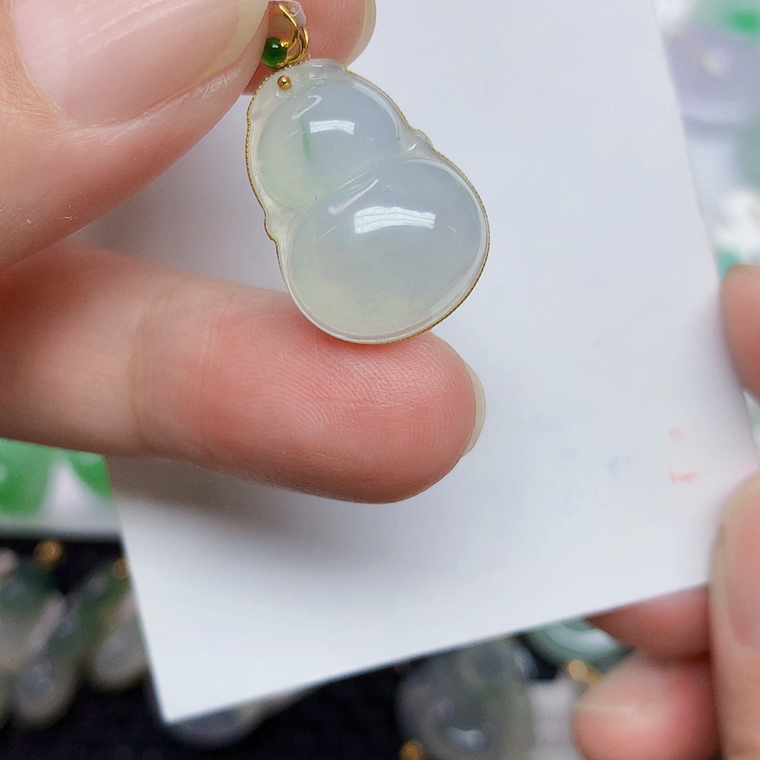 翡翠18K金镶嵌颈饰34788