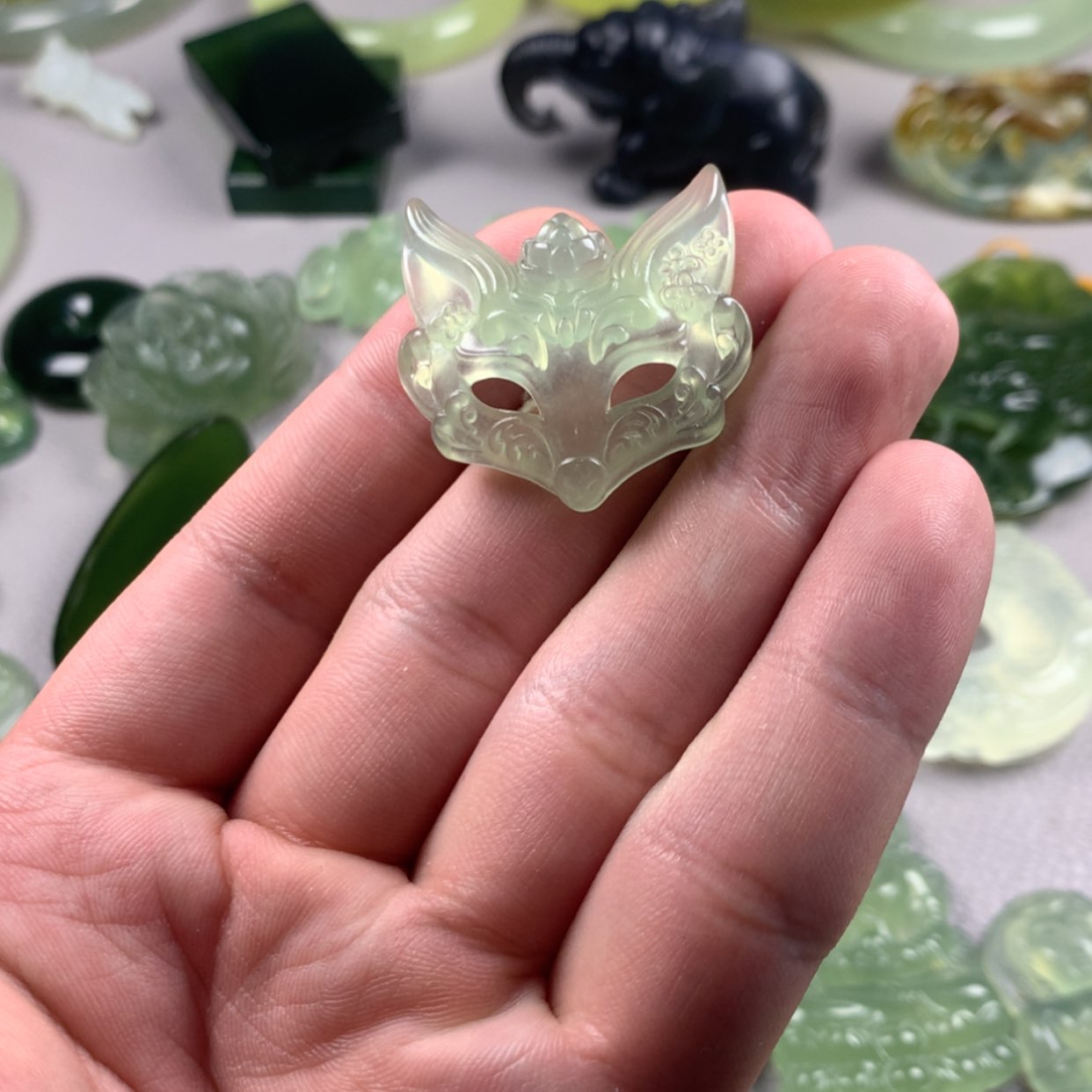【闪购商品】蛇纹石玉未镶嵌岫玉