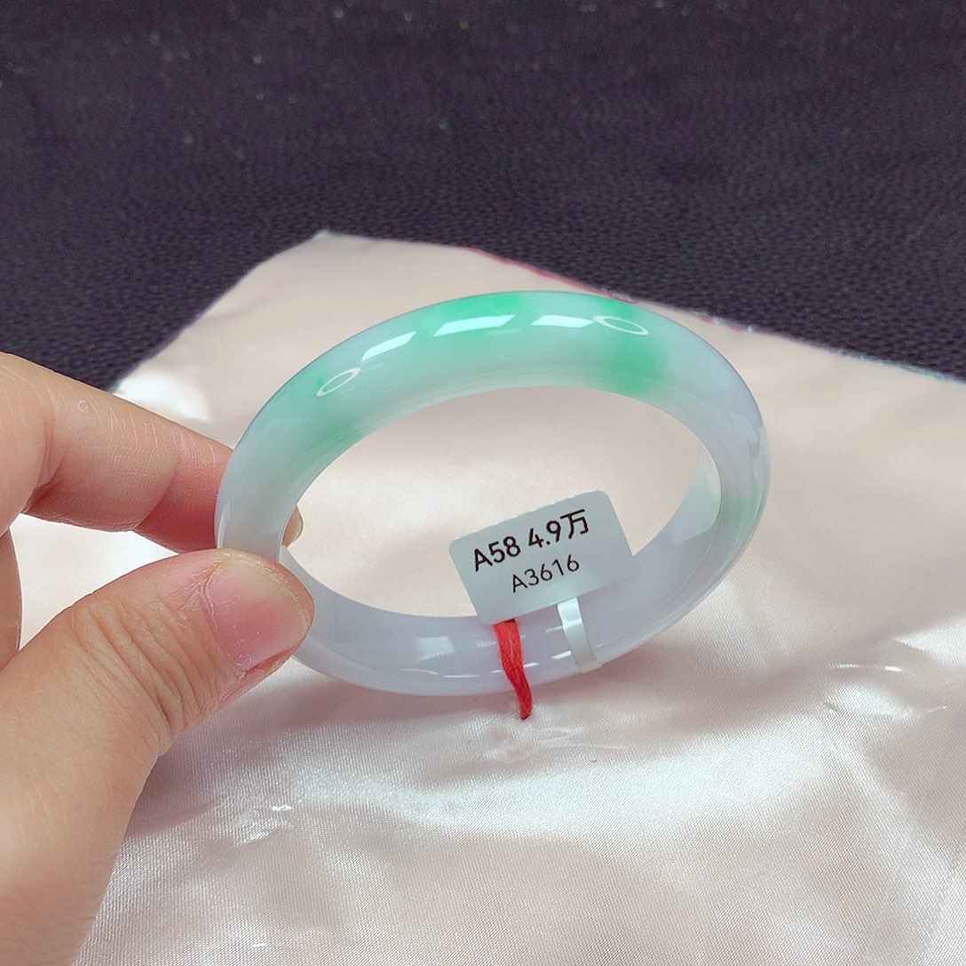 翡翠手镯未镶嵌手镯58