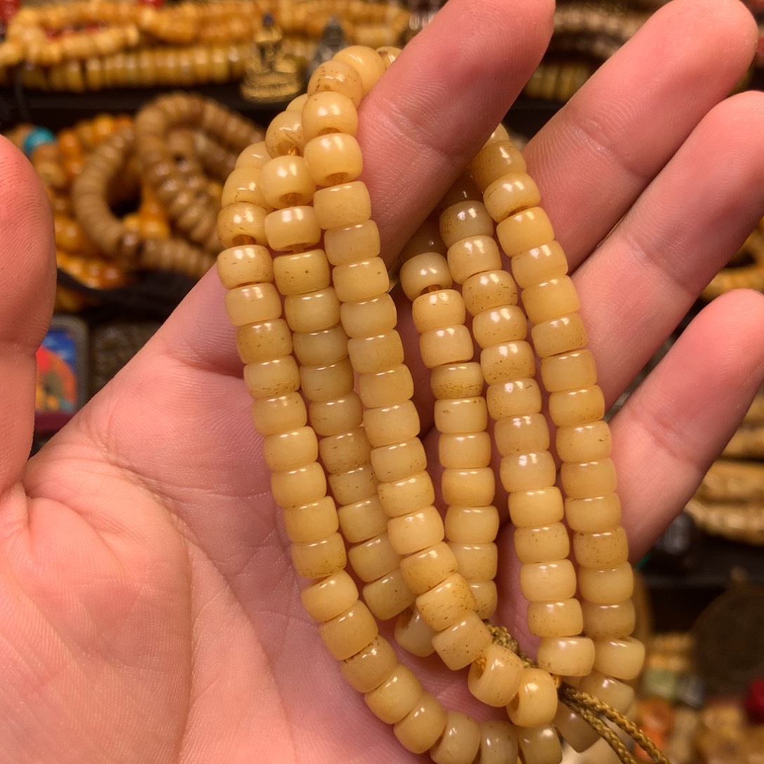 泥塑娘啦擦擦骰子