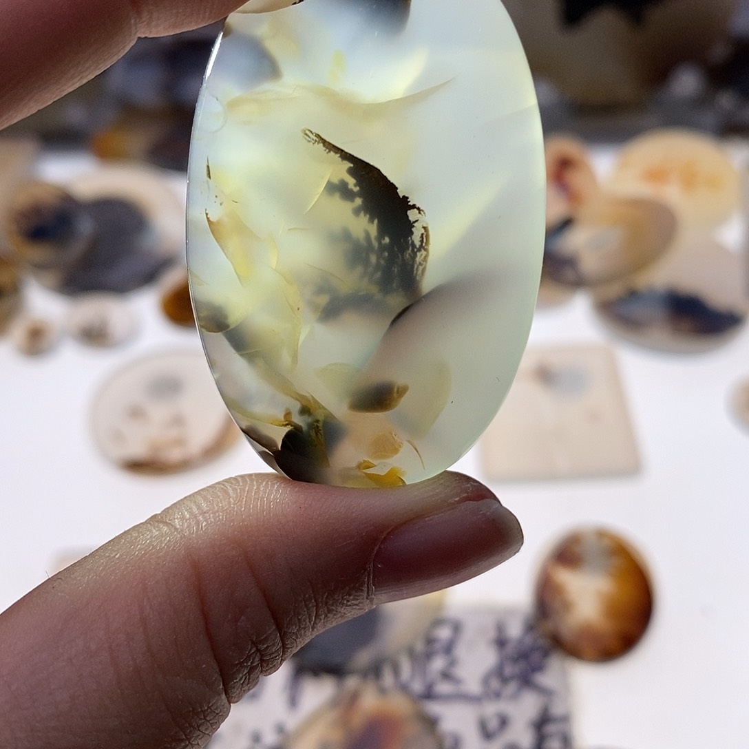 未镶嵌玛瑙/玉髓珠宝奇石