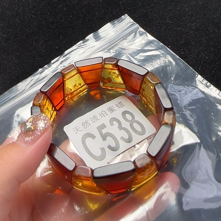 琥珀珠宝奇石未镶嵌26.3克