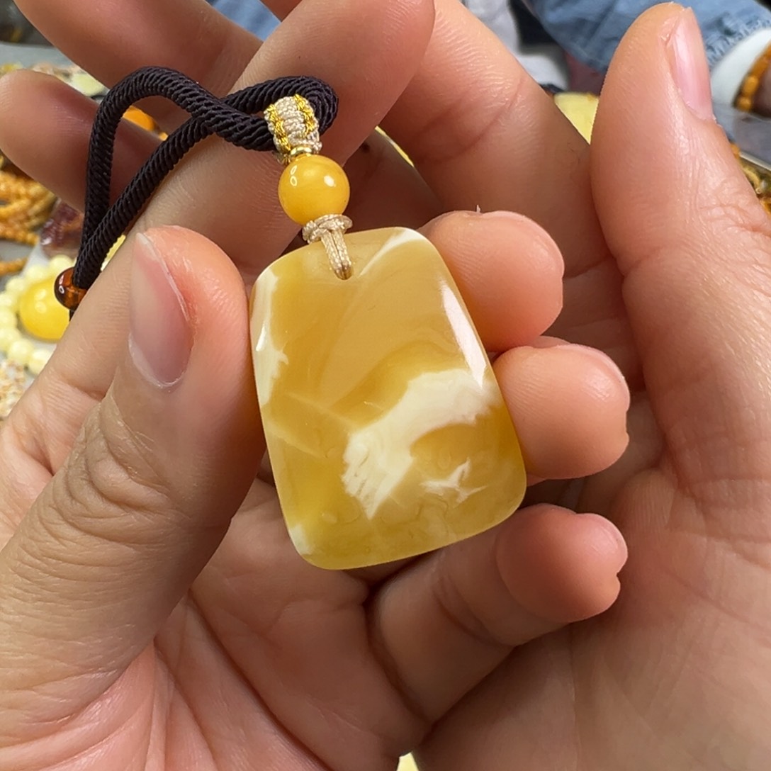 蜜蜡裸石未镶嵌微瑕