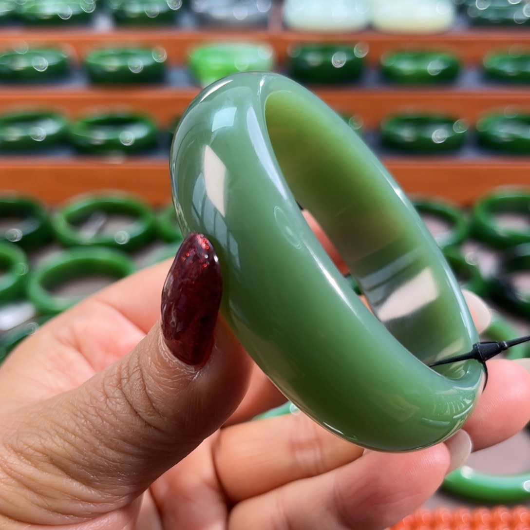 未镶嵌手镯和田玉（碧玉）静*