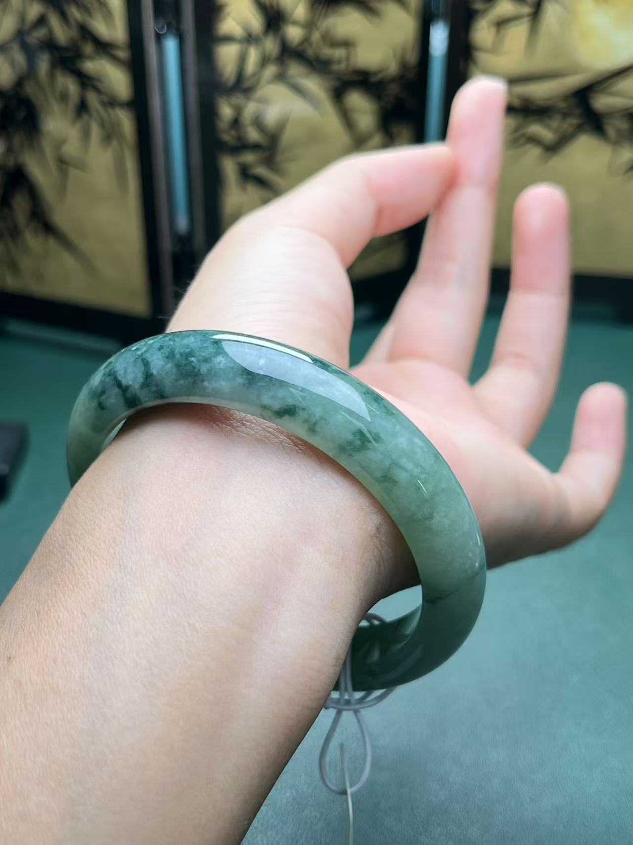 天然.保真.老坑种57+圈-天然缅甸A货翡翠.湖水绿飘花-25060406