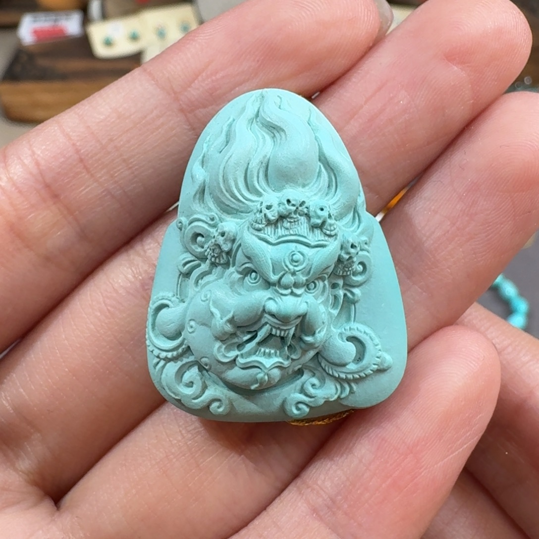 绿松石未镶嵌珠宝半成品李飞虎大黑天雕刻件