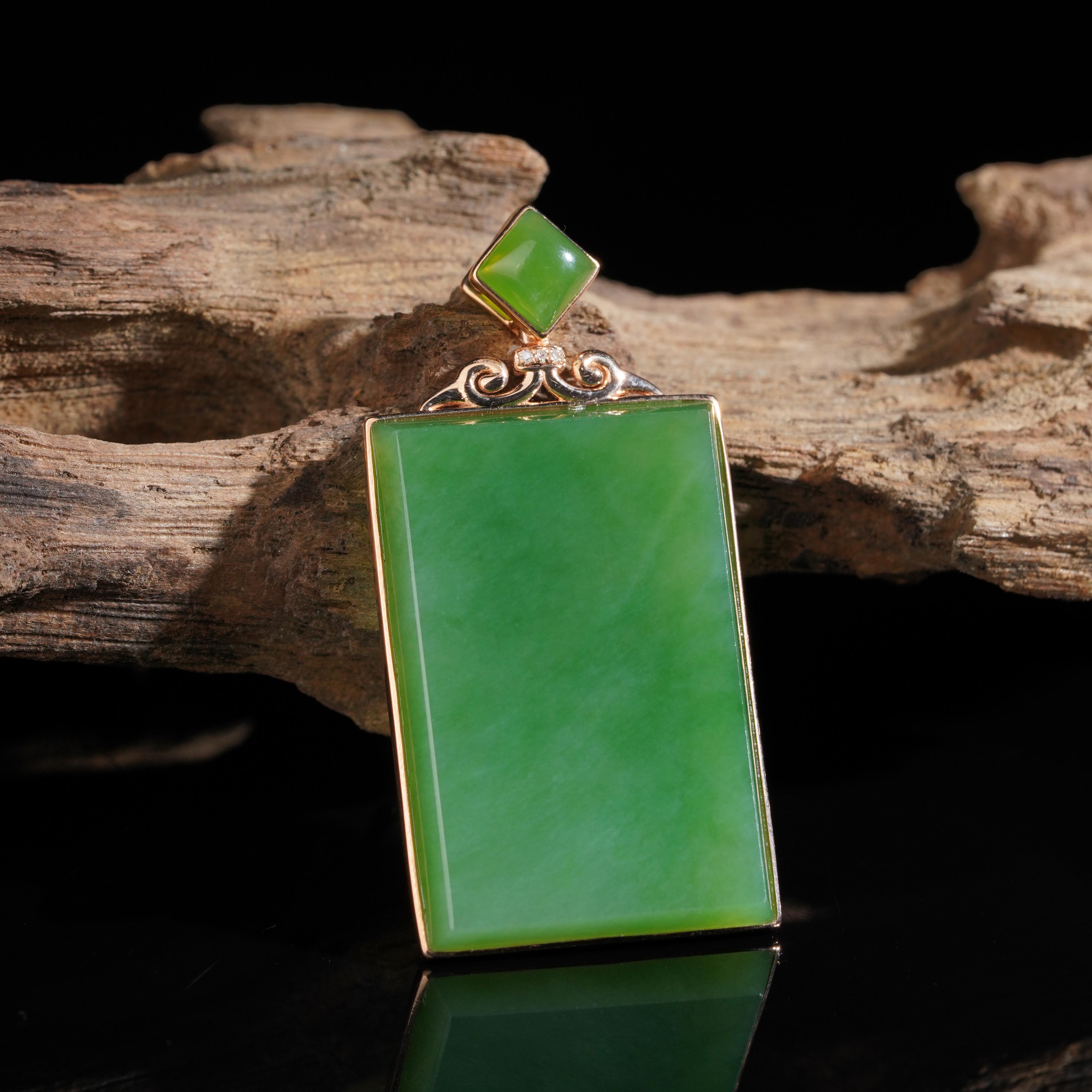 【鹿鸣】18k金和田玉冰底无事牌吊坠 27*19*3.5mm不含链 D45