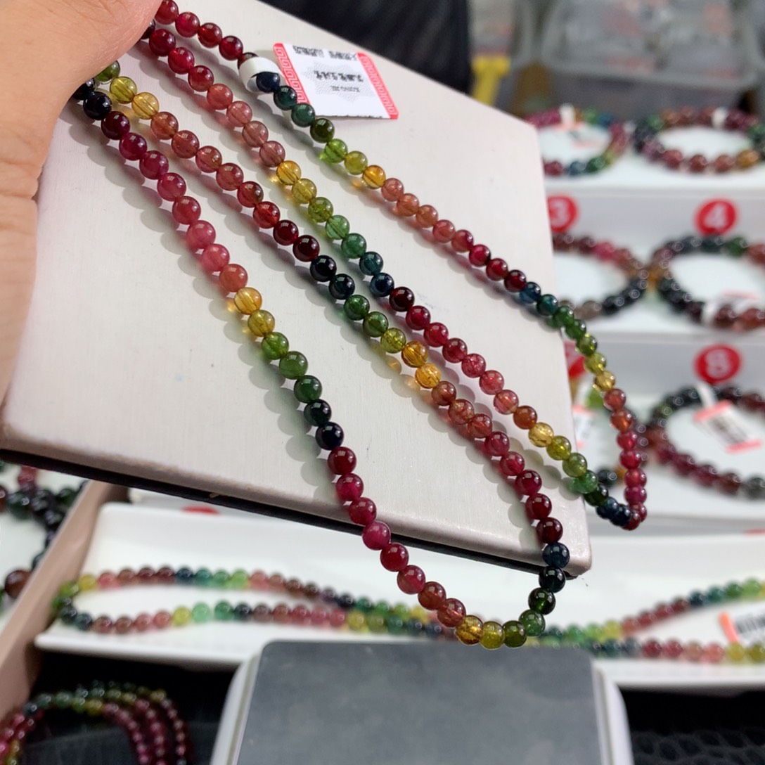 手链未镶嵌碧玺       4.3mm。    