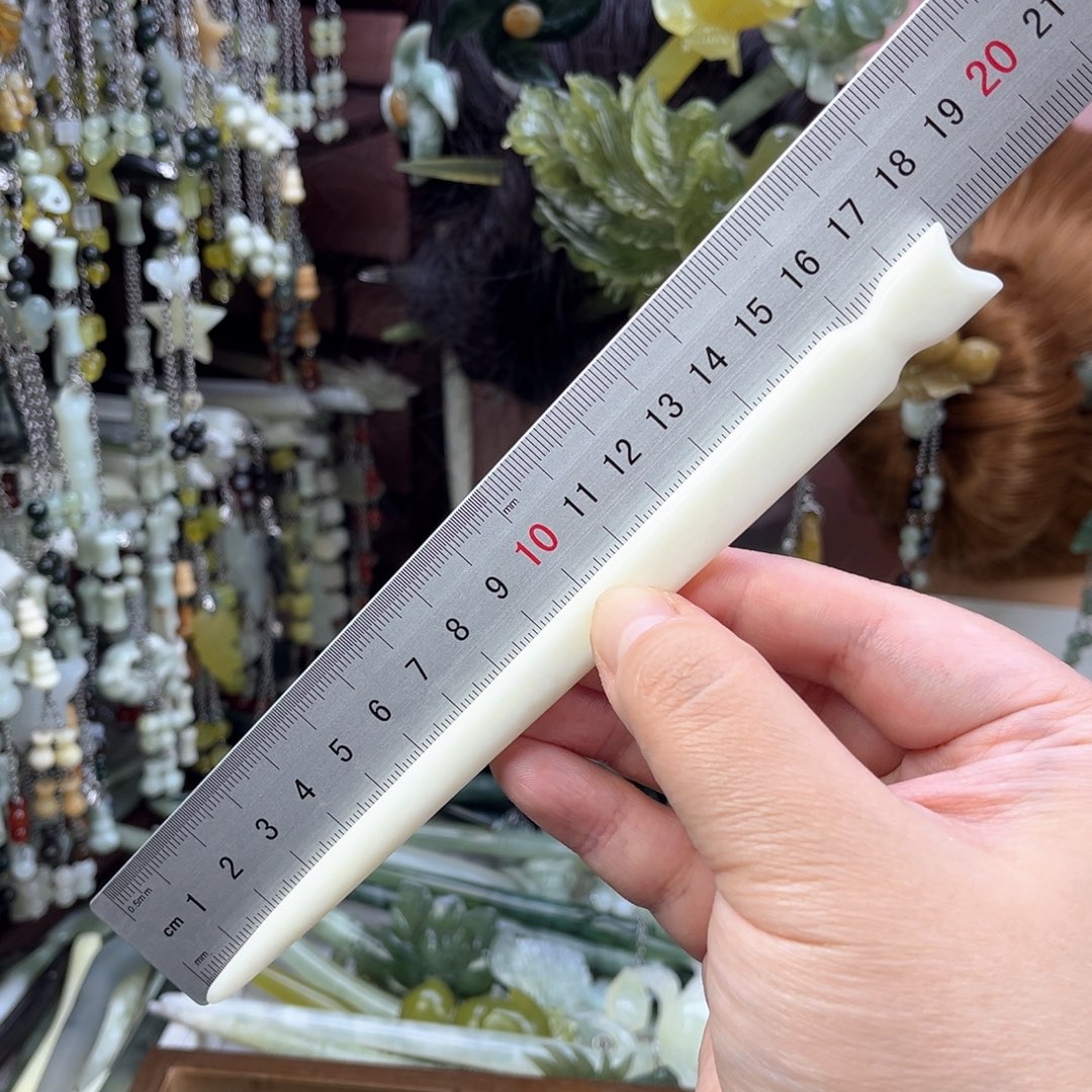 蛇纹石玉发饰未镶嵌默认微瑕岫玉发簪