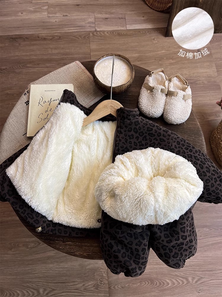 儿童冬季套装2025新款豹纹洋气加厚加棉加绒宝宝两件套外穿棉衣裤