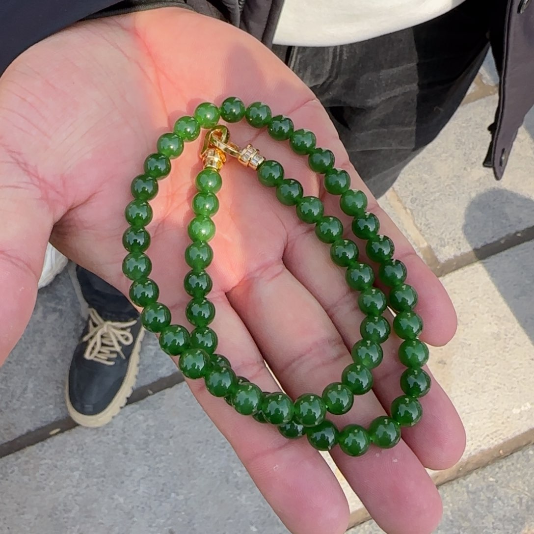 和田玉颈饰未镶嵌