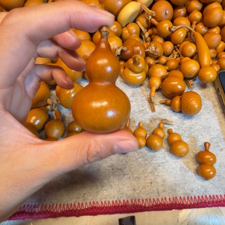 木***鱼木木鱼的一把铁包金葫芦小小美