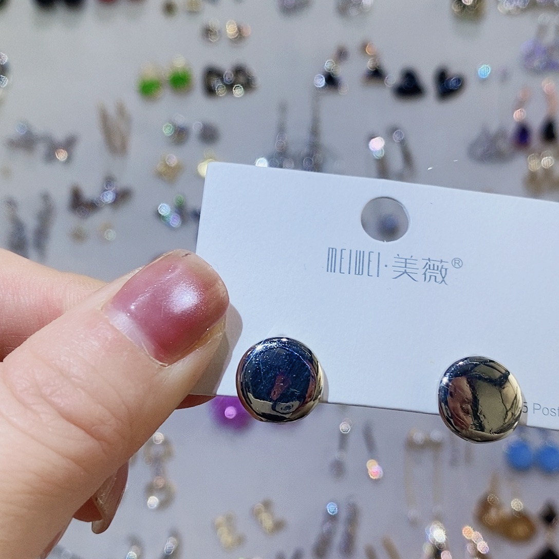 银S925镶嵌淡水珍珠耳饰