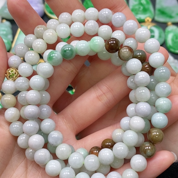 翡翠颈饰未镶嵌吊坠