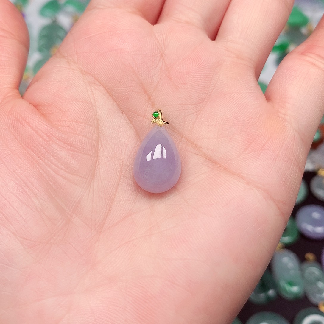 翡翠颈饰18K金镶嵌天然翡翠A货