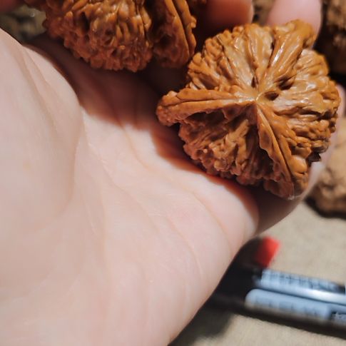 用***8文玩核桃吊坠46精修三楞