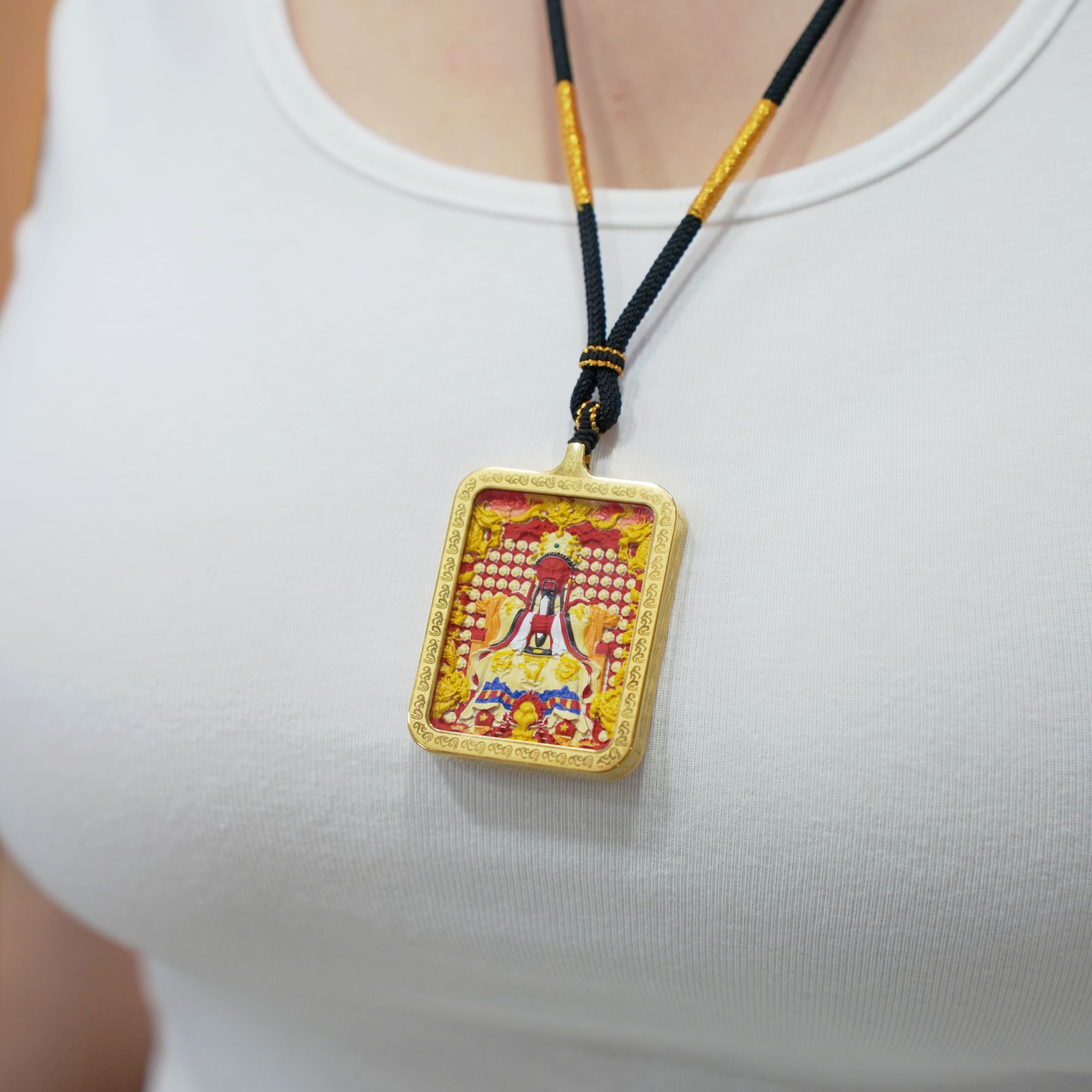 天然辰砂品质珠宝含辰砂工艺品吊坠唐卡【五台山五爷】